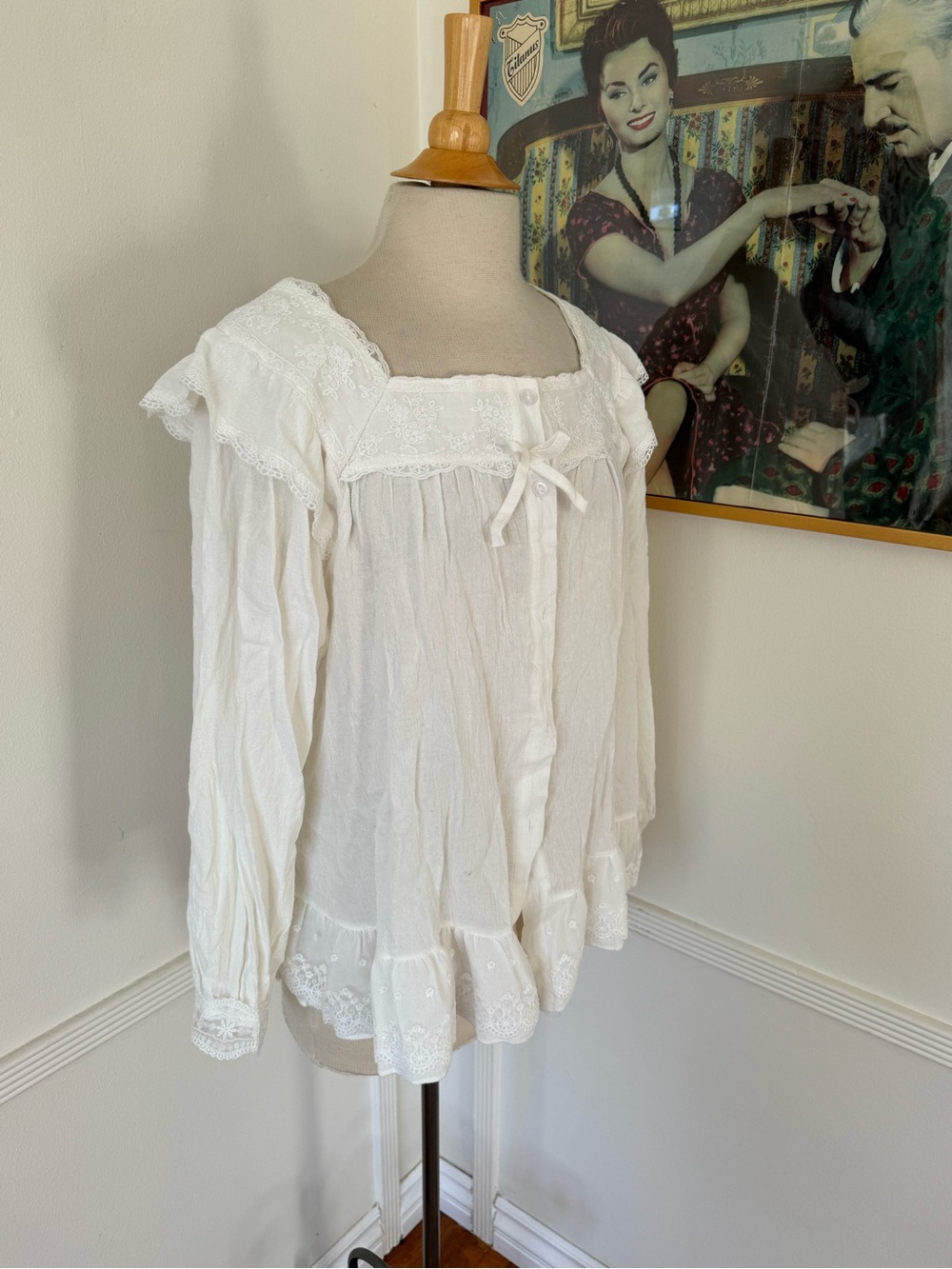 White Cotton Lace-Trim Peasant Blouse - Picture 2 of 5